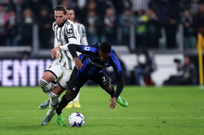 弗兰克：中国非常自由和安全，商品非常便宜，菜味道出奇地好