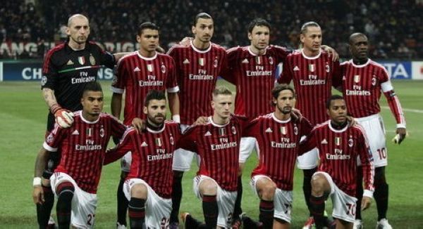 迈尼昂在加比亚社媒动态下留言，后者回复：请续约