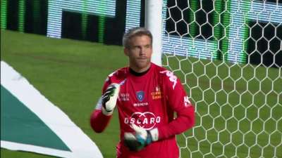 球星任意球脚法惊艳亮相