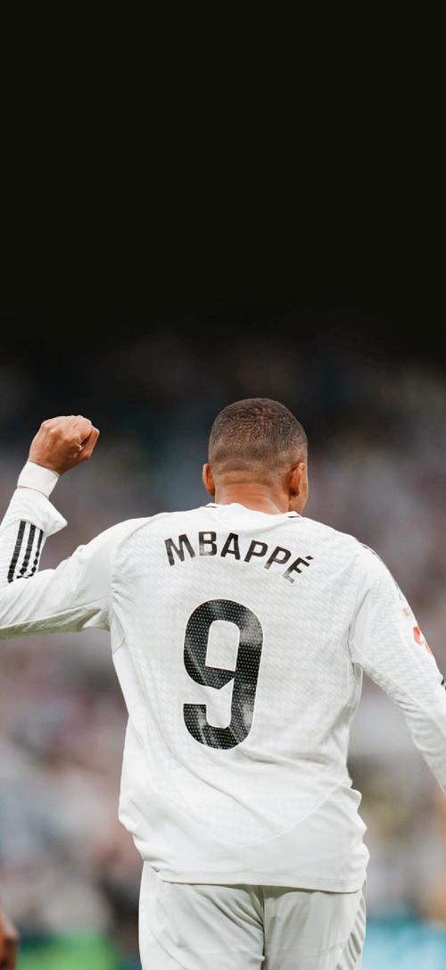 二象性，海港去年进96球刷中超纪录，今年丢44球刷冠军队纪录